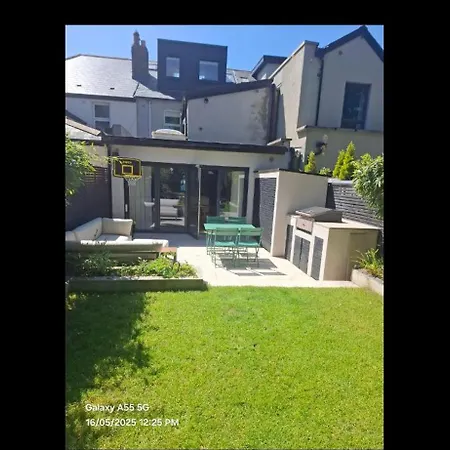 Beautiful And Spacious In South Circular Rd Tatil Evi *