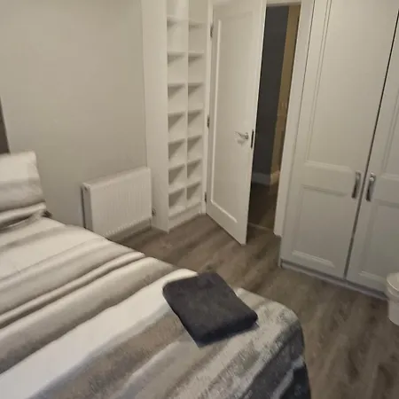 Modern 4-5 Bedroom House Dublin