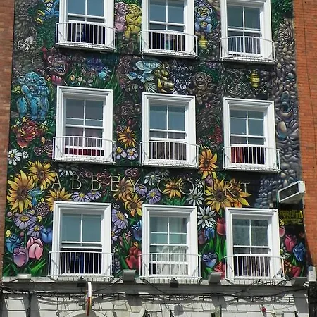 Hostel Abbey Court *