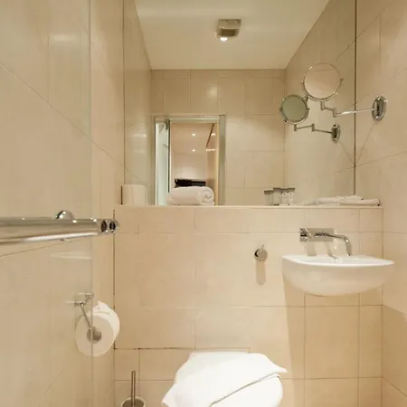 Hotel Grafton Street 3*