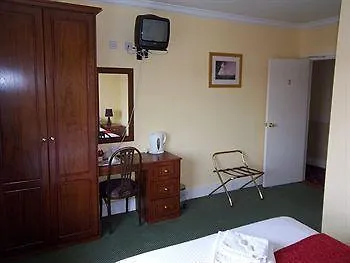 Donnybrook Nocleg ze śniadaniem 3*