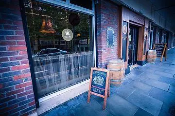 Arthaus 酒店 4*