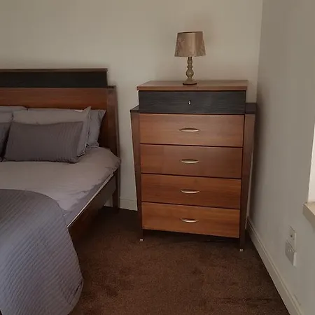 Malahide Road Flat דירה