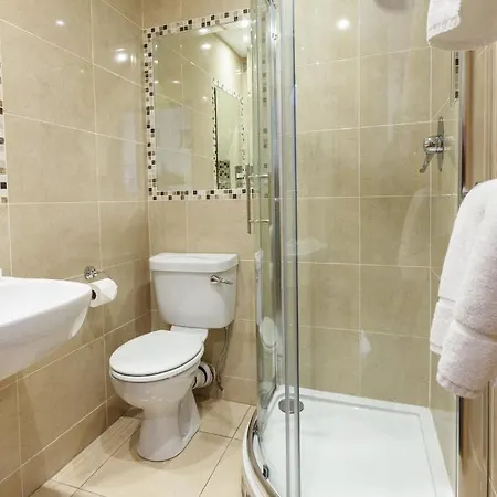 Guest house Kingfisher Townhouse 3*