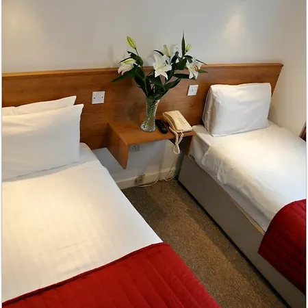 Hotell Maple 2*
