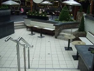 Hotell Russell Court 3*