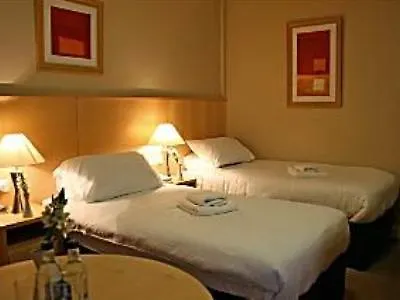 فندق ترافيلودج دبلين إيبروت ساوث Collinstown (Santry)
