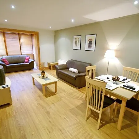 Staycity Millennium Walk アパートホテル 3*