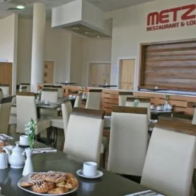 فندق ترافيلودج دبلين إيبروت ساوث Collinstown (Santry)