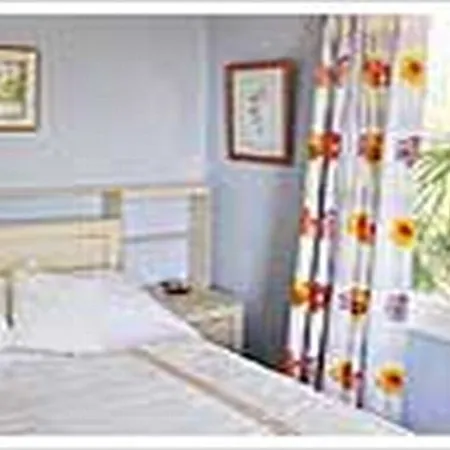 Clinton's Woodview 5* 斯凯里斯