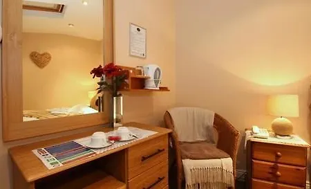 Donnybrook Hall Pensionat 3*