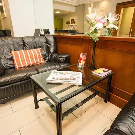 Drury Court Hotel 3*