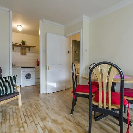 Viking Harbour Self Catering דירה *