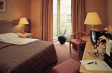 Royal Hotel