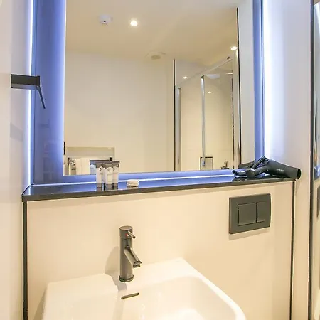 Grafton Street By Break 4*