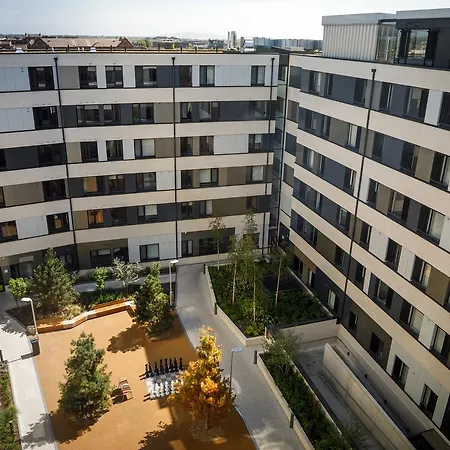 Destiny Student - Kavanagh Court 公寓