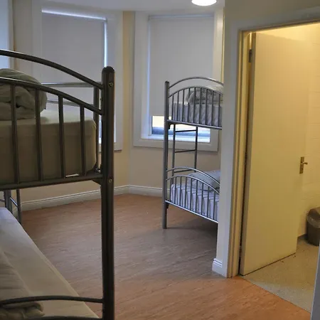 Spire Hostal *