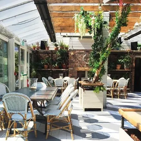 House Hotel 3*