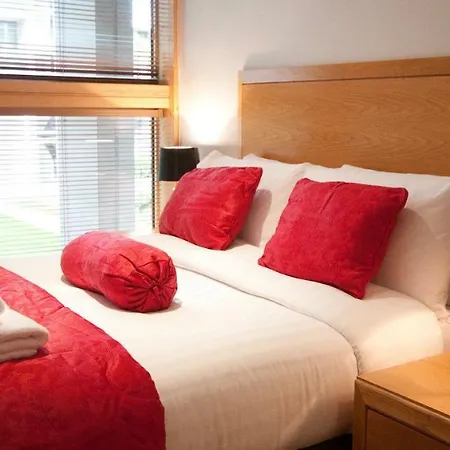 Ellis Quay Apartment *