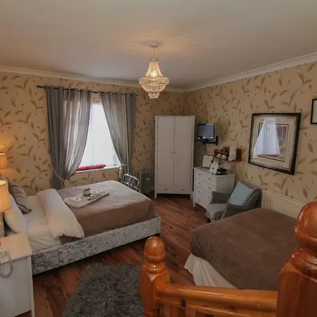 Donnybrook Hall Pensionat 3*