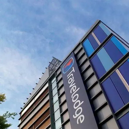 ترافيلودج دبلين إيبروت ساوث Collinstown (Santry)