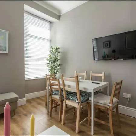 Apartment New Georgian Self-catered At The Spire *