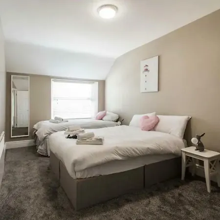 Apartment New Georgian Self-catered At The Spire Dublin