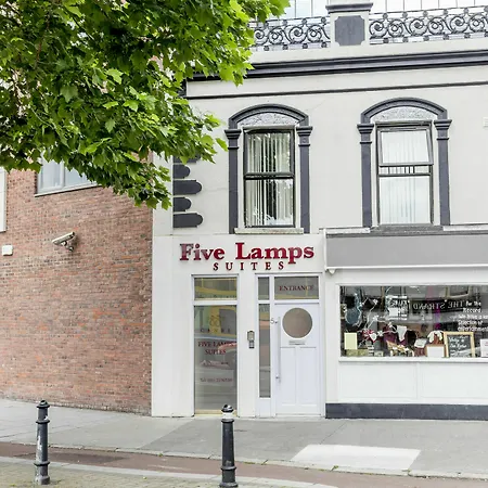 Five Lamps Lejlighed