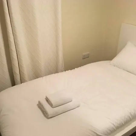3 Bedroom House With Free Parking Apartmán Dublin