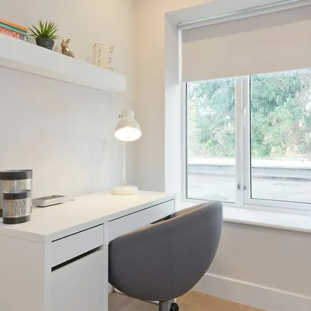 1 Bedroom Near The Aviva Stadium Sleeps 4