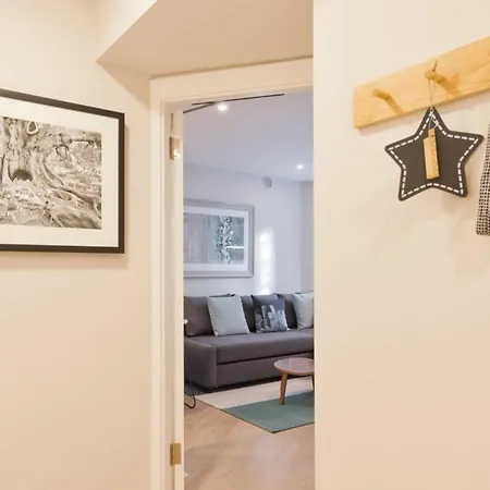 1 Bedroom Near The Aviva Stadium Sleeps 4