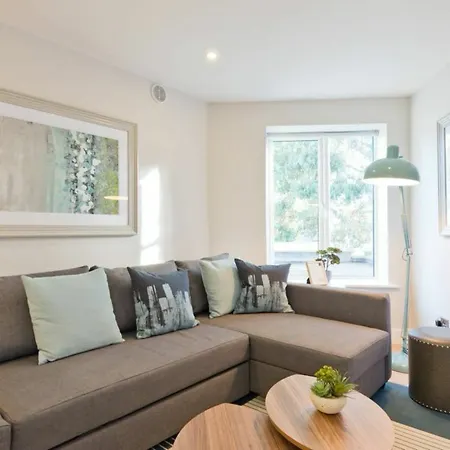 1 Bedroom Near The Aviva Stadium Sleeps 4 Apartment Dublin