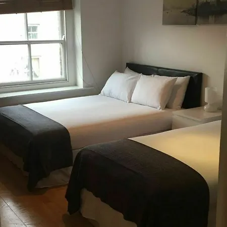 Metrostays - Stephen's Green 7-3