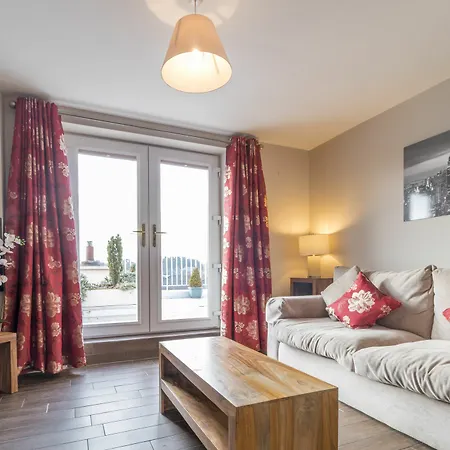Aparthotel Broc House