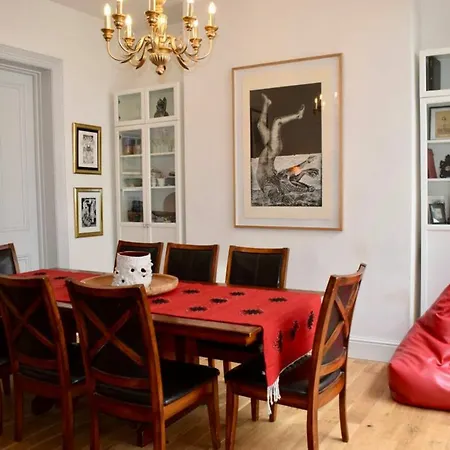 Appartement 4 Bedroom House In Dublin