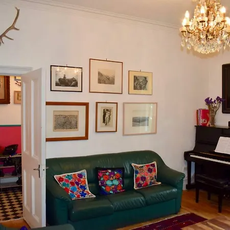 Appartement 4 Bedroom House In Dublin