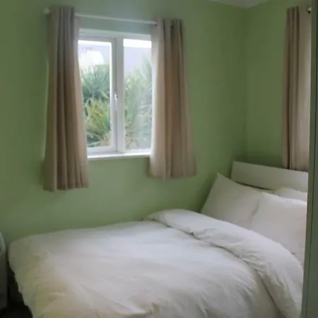 Sallymount Avenue House בית הארחה *