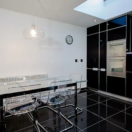 Grand Canal Dock Luxury Entire
