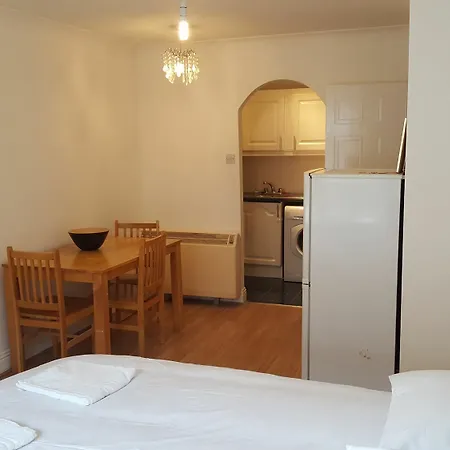 Parnell Street Self Catering 公寓 *