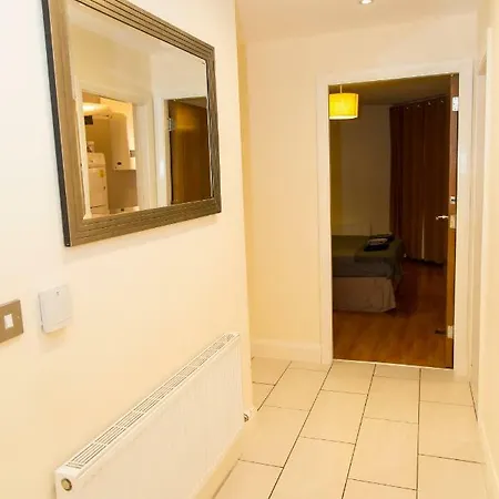 Apartamento Spacous Escape 3br Ensuited Free Parking *