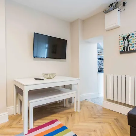 Apartment New Georgian Self-catered At The Spire Dublin