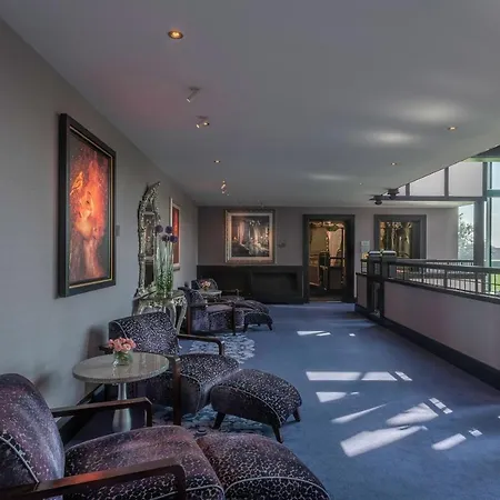 Hotel Clontarf Castle 4*