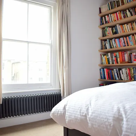 Apartment 1 Bedroom Near O'connell Street *