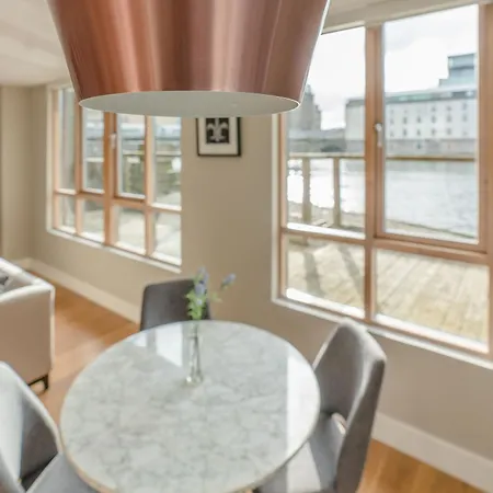 The Grand Canal Dock Apartamento