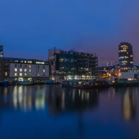 The Grand Canal Dock * Dublín