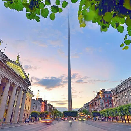Apartment Grand Canal Quay Sleeps 10 *