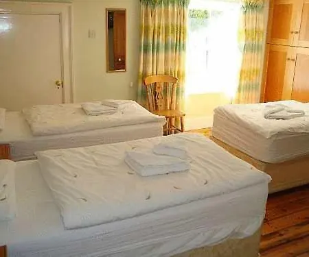 Huband House 2* Дублин