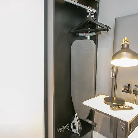 Grafton Street By Break Aparthotel 4*