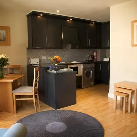 Molesworthcourt Apartmán *
