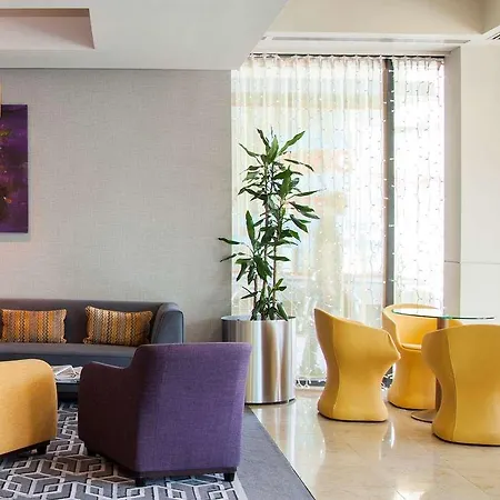 Hotel Maldron Smithfield 4*